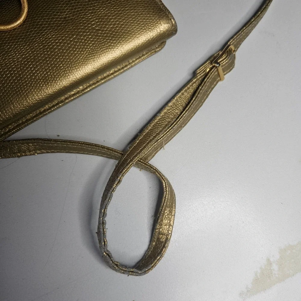 Vintage gold metallic